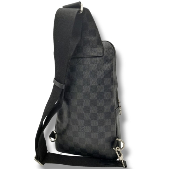 LOUIS VUITTON Avenue Damier Graphite Canvas Slingbag, Pristine EUC Sling bag - Picture 5 of 11